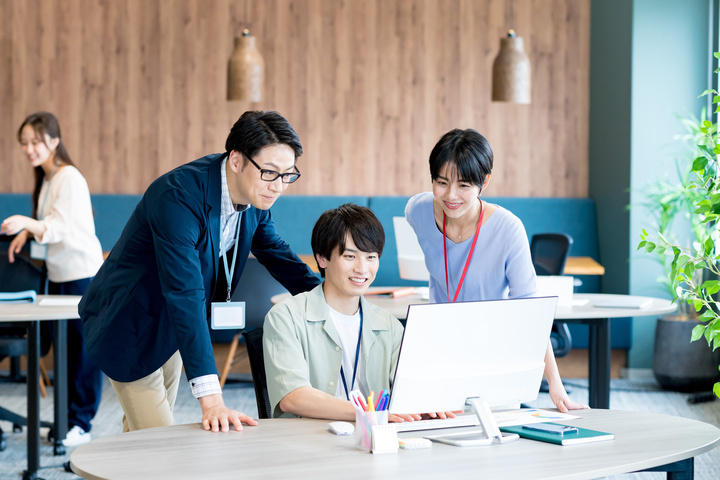 アデコ株式会社
